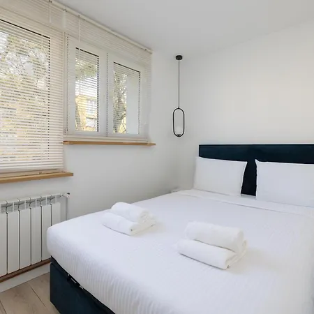 Downtown Chic By Bookinghost Apartamento *