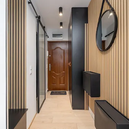 Downtown Chic By Bookinghost Apartment *