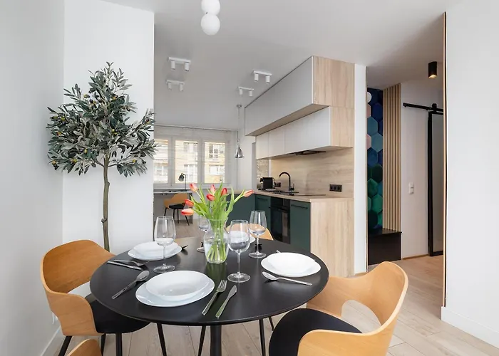 Downtown Chic By Bookinghost * Szczecin