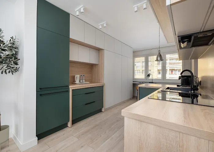 Downtown Chic By Bookinghost Apartament